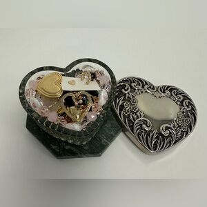 Heart-Shaped Jewelry Glass Box with Metal Floral Top Design